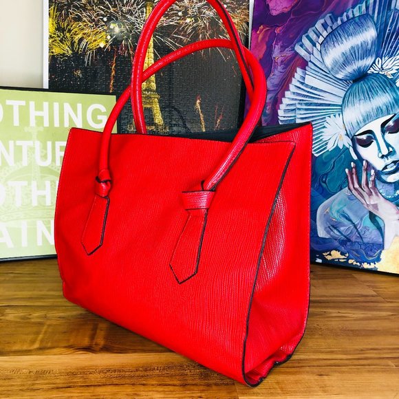 Elizabeth Arden Large Red Tote NWOT - Picture 4 of 11
